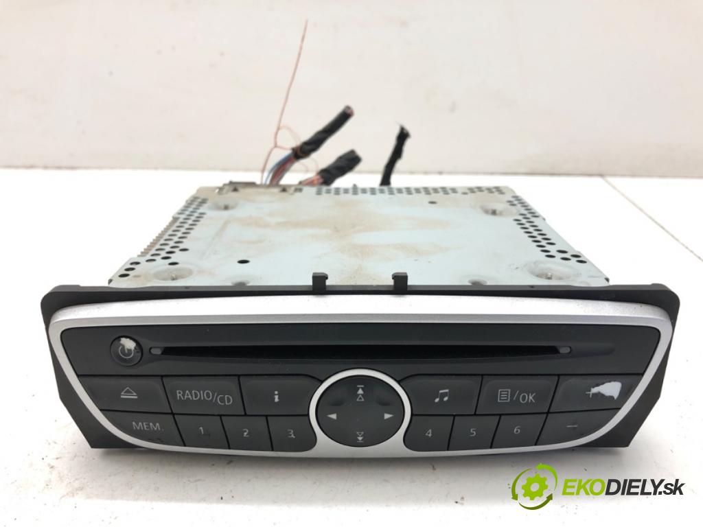 RENAULT MEGANE III liftback 2010 63 kW 1.5 dCi 1461 RADIO 281150030R (Audio zariadenie)
