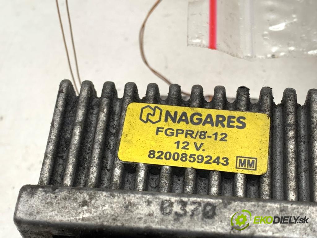 RENAULT MEGANE III liftback 2010 63 kW 1.5 dCi 1461 relé svíček žhavení 8200859243 (Relé)