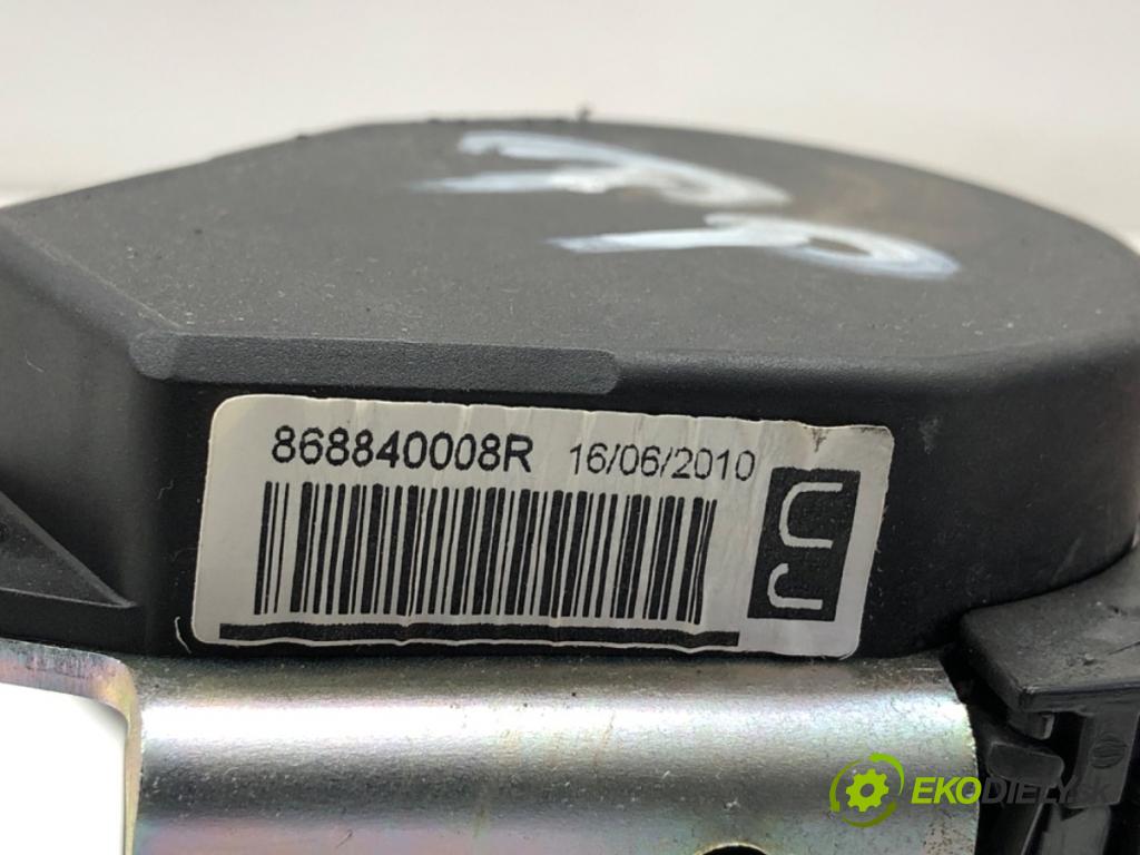 RENAULT MEGANE III liftback 2010 63 kW 1.5 dCi 1461 držák bezpečnost pravý přední část