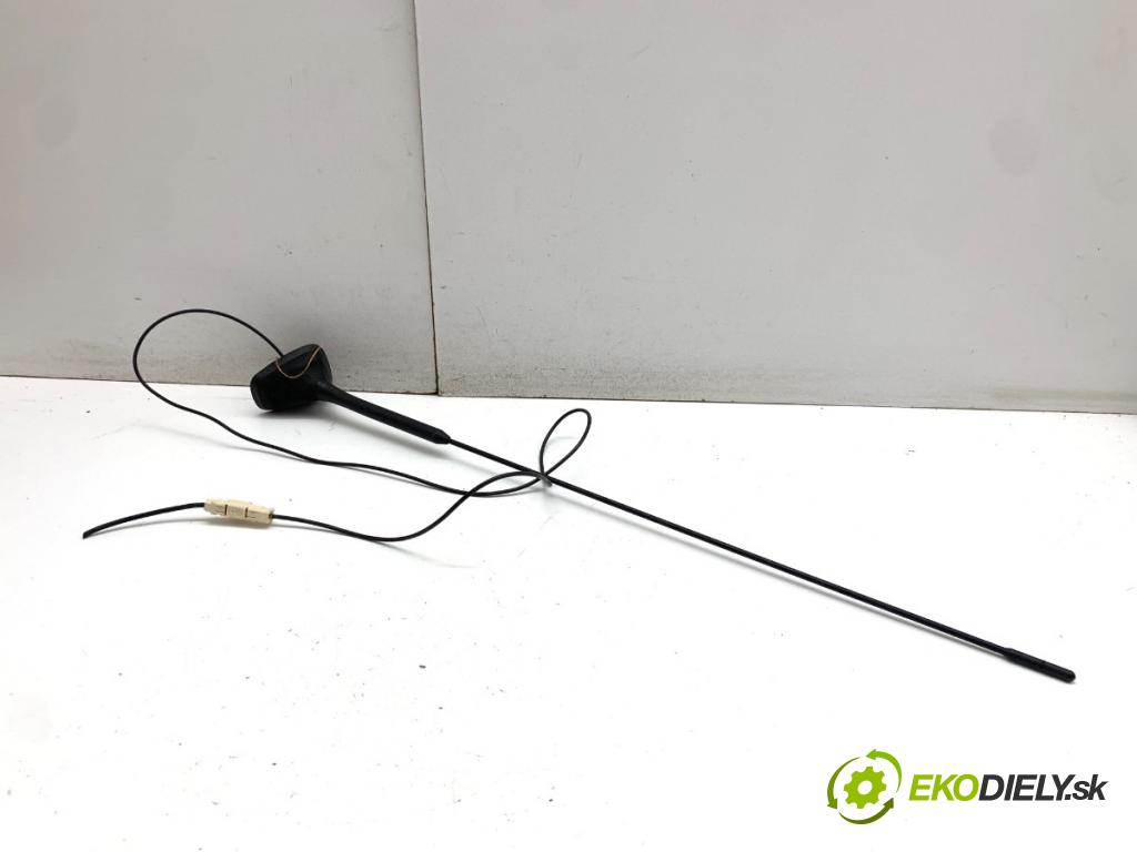 RENAULT MEGANE III liftback 2010 63 kW 1.5 dCi 1461 ANTENA