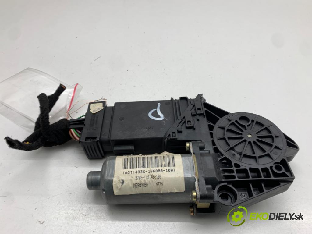 VW PASSAT B5 Kombi 1997 110 kW 1.8 T 1781 Motor sťahovania okna pravy predný 3B4837752J