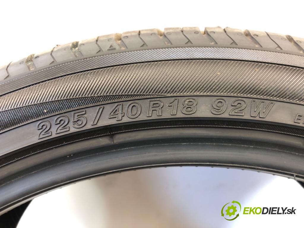 --- --- PNEUMATIKY: 2X 225/40 R18 YOKOHAMA
