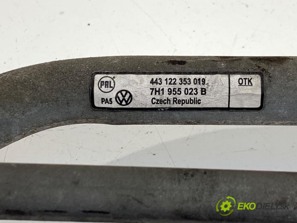 VW TRANSPORTER T5 Autobus 2008 96 kW 2.5 TDI 2461 mechanismus stěračů přední část 7E1955113 (Motorek stěračů přední)