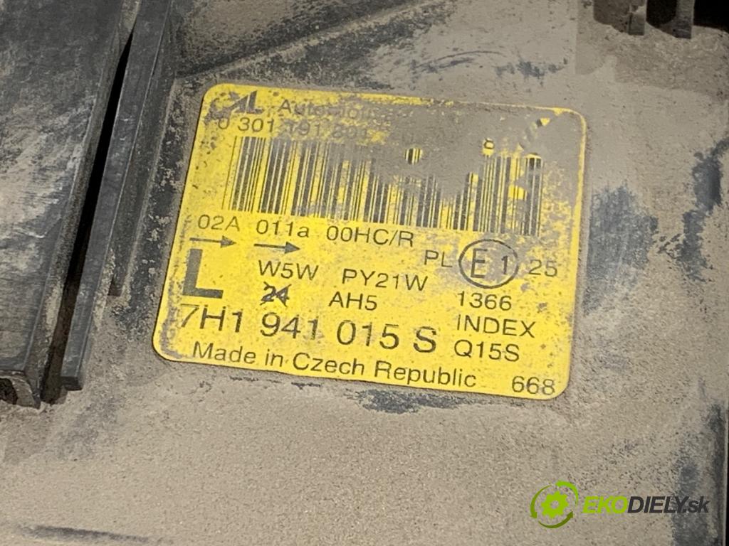 VW TRANSPORTER T5 Autobus 2008 96 kW 2.5 TDI 2461 Svetlomet ľavy predný 7H1941015S