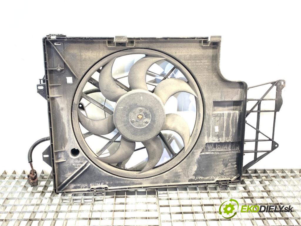 VW TRANSPORTER T5 Autobus 2008 96 kW 2.5 TDI 2461 Ventilátor chladiča 7H0121201DA (Ventilátor)