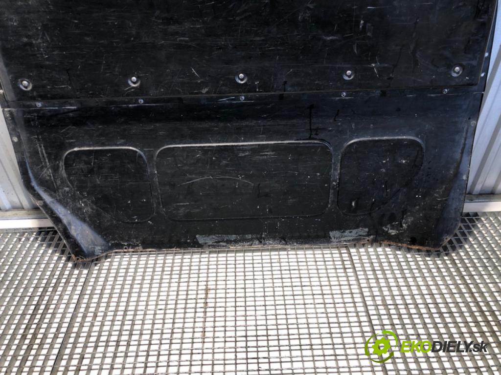 VW TRANSPORTER T5 Autobus 2008 96 kW 2.5 TDI 2461 stěna delící  (Interiér ostatní)