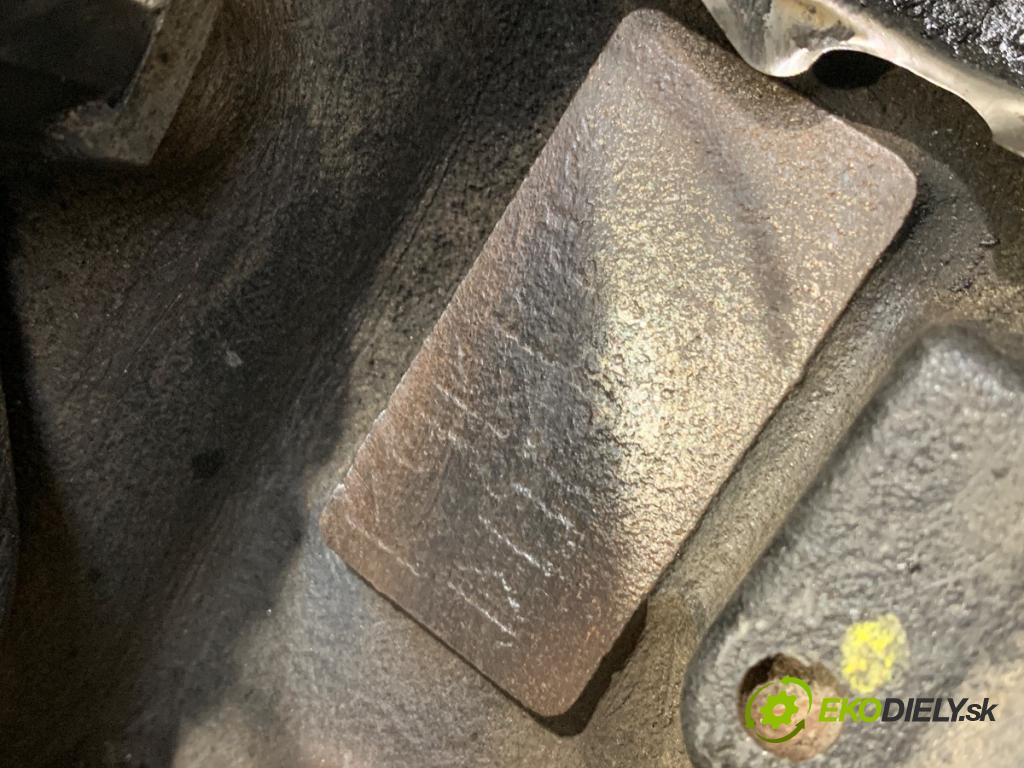 RENAULT MEGANE III liftback 2010 63 kW 1.5 dCi 1461 Motor K9K (Motor)