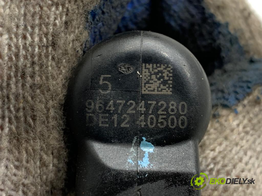 VOLVO S40 II sedan 2004 100 kW 2.0 D 1998 Vstrekovacie ventily 9647247280