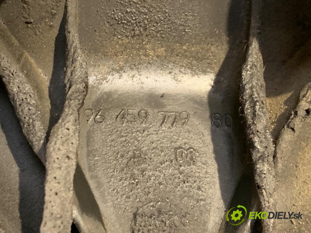 VOLVO S40 II sedan 2004 100 kW 2.0 D 1998 potrubí sání 9645977980 (Sací potrubí)