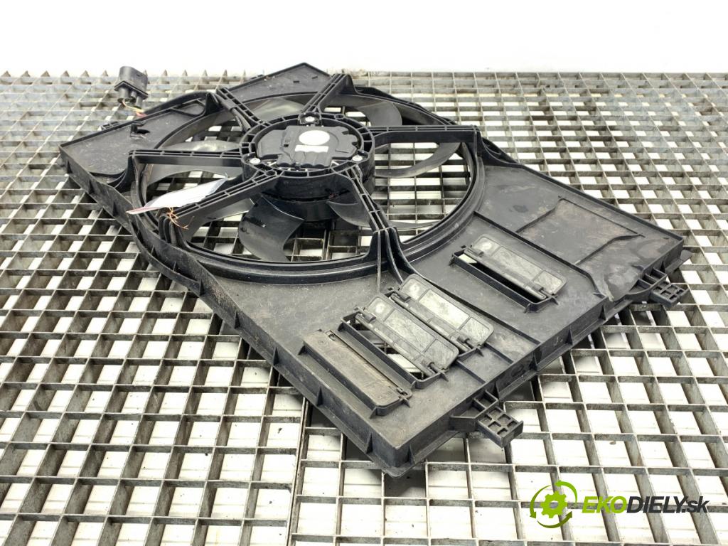 VW TIGUAN SUV 2016 110 kW 1.4 TSI 1395 Ventilátor chladiča 5Q0959455BF (Ventilátor)