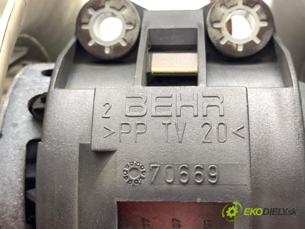 BMW E46 Kombi 2001 100 kW 320 d 1951 ventilátor kúrenia 70669