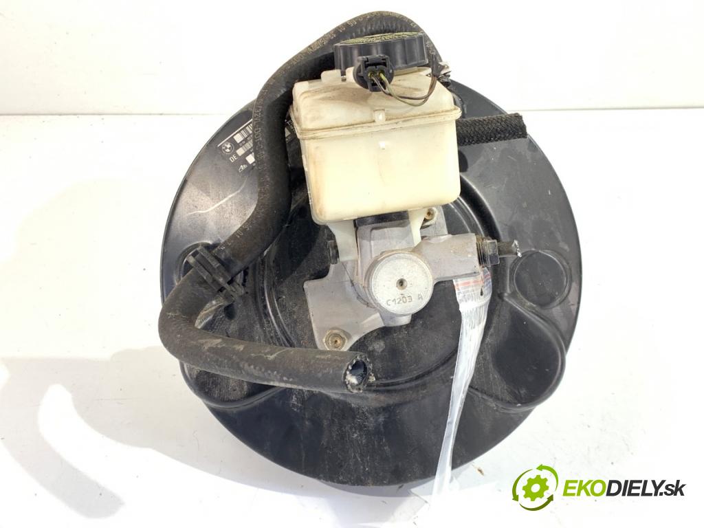 BMW E46 Kombi 2001 100 kW 320 d 1951 posilovač bŕzd 6756818