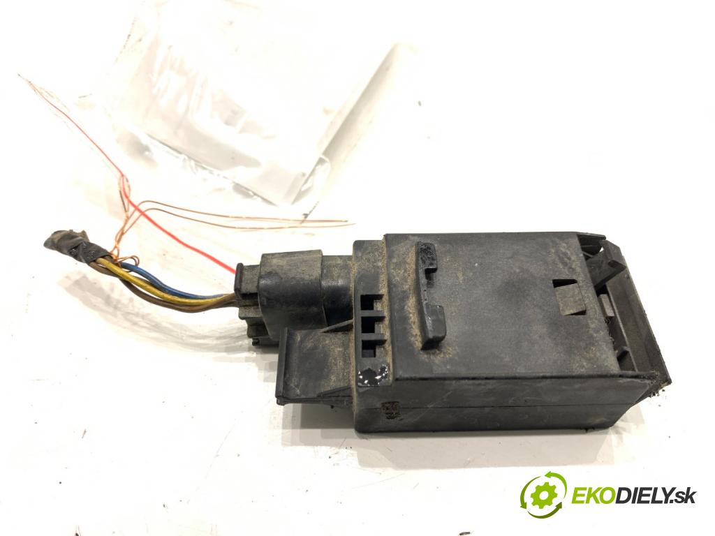 BMW E46 Kombi 2001 100 kW 320 d 1951 snímač KVALITNÍ: vzduchu 8391470