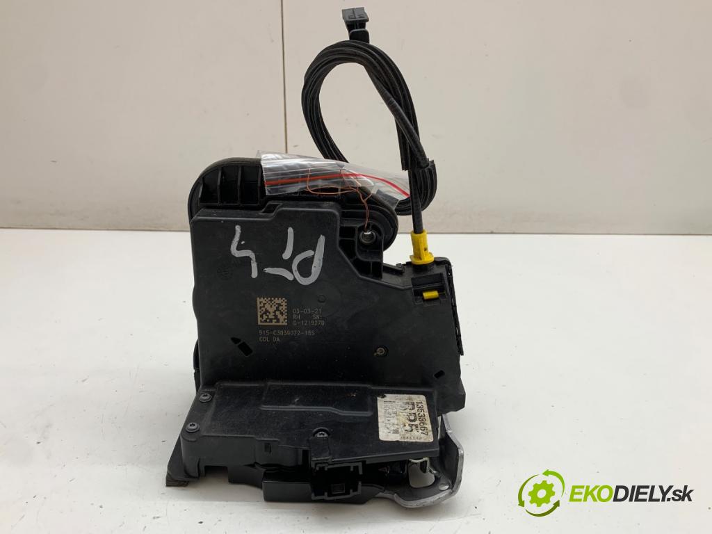 OPEL ASTRA K Kombi 2021 107 kW 1.2 Turbo (35) 1199 zámok Dvere pravy zad 13533667