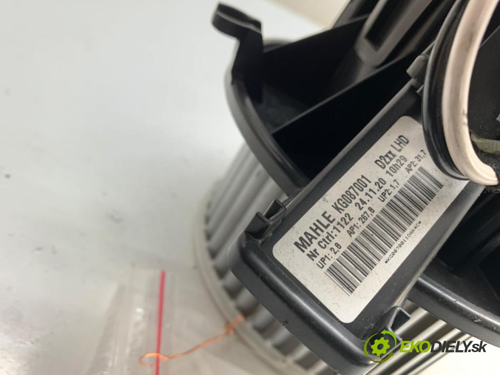 OPEL ASTRA K Kombi 2021 107 kW 1.2 Turbo (35) 1199 ventilátor kúrenia KG087001