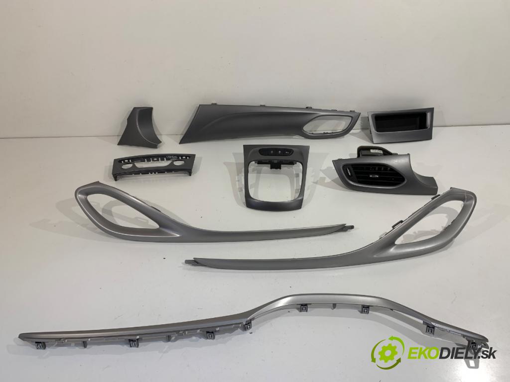 OPEL ASTRA K Kombi 2021 107 kW 1.2 Turbo (35) 1199 lišty kryt 13413015 (Lišta)
