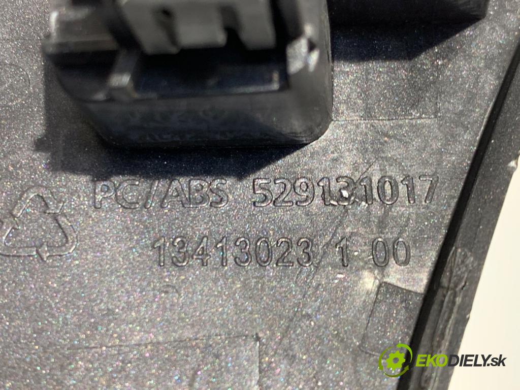 OPEL ASTRA K Kombi 2021 107 kW 1.2 Turbo (35) 1199 lišty kryt 13413015 (Lišta)