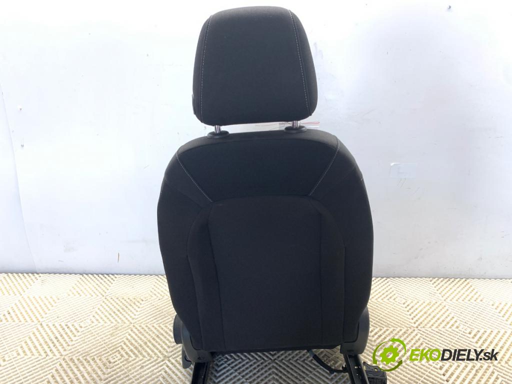 OPEL ASTRA K Kombi 2021 107 kW 1.2 Turbo (35) 1199 sedadlo levý přední část