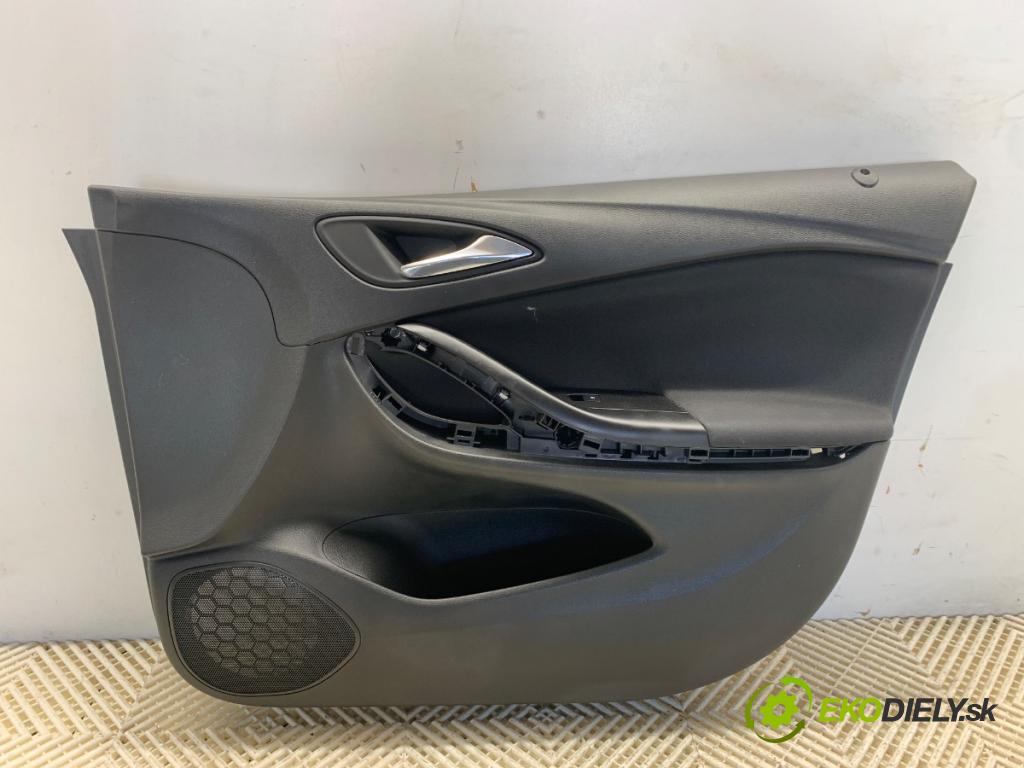 OPEL ASTRA K Kombi 2021 107 kW 1.2 Turbo (35) 1199 čalúnenie Dvere pravy predný 