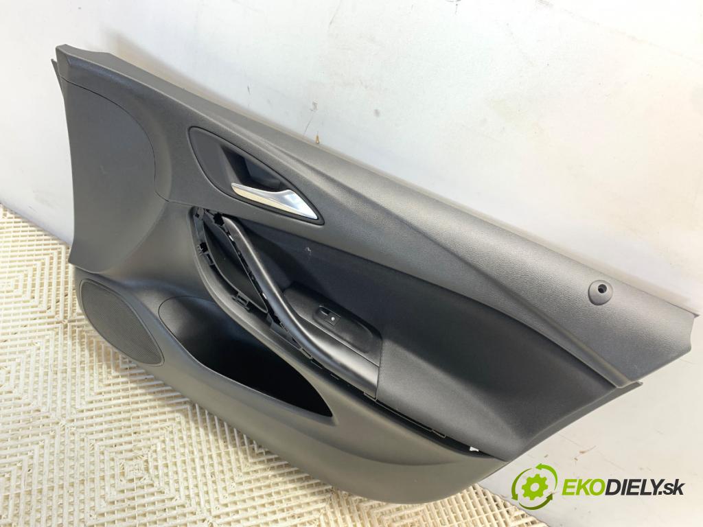 OPEL ASTRA K Kombi 2021 107 kW 1.2 Turbo (35) 1199 čalúnenie Dvere pravy predný