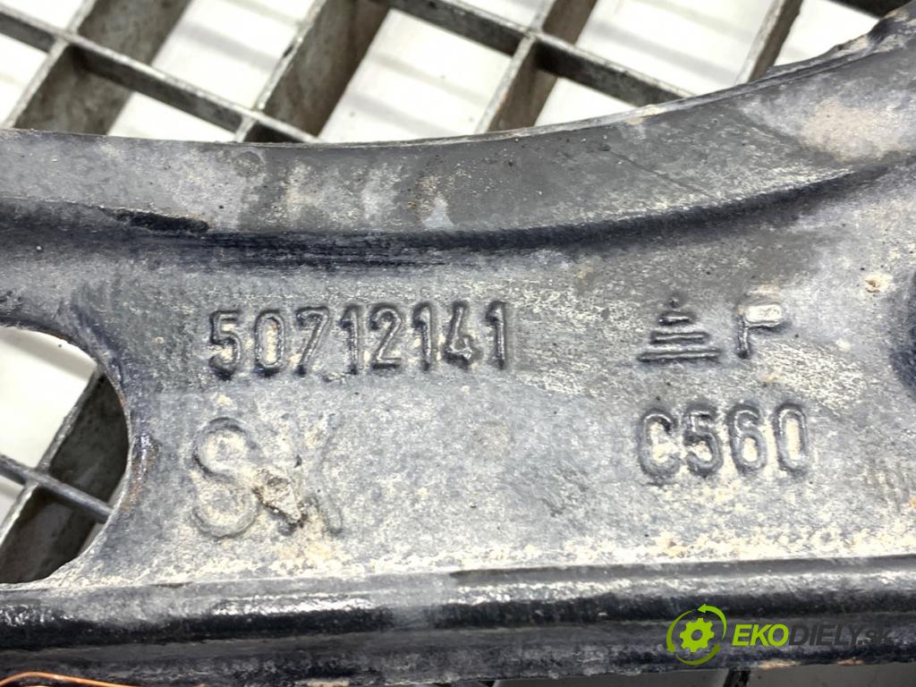 FIAT DUCATO III Autobus 2023 103 kW 140 Multijet 2,2 D 2184 rameno levý přední část 01374223080