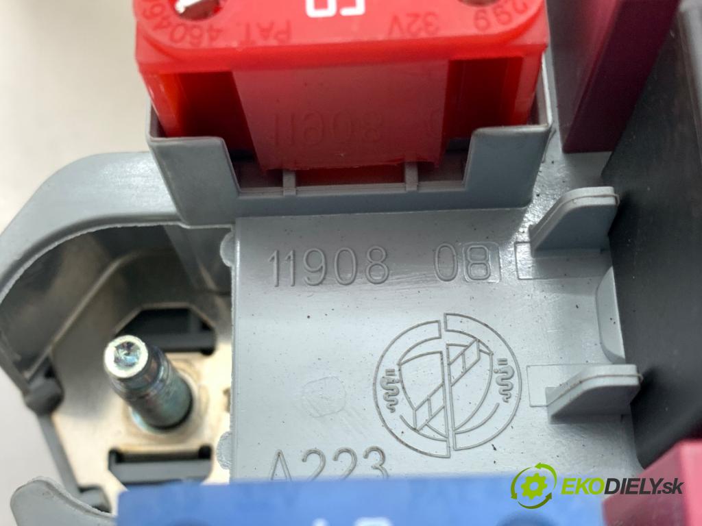 FIAT DUCATO III Autobus 2023 103 kW 140 Multijet 2,2 D 2184 Skrinka poistková 46863516 (Poistková skrinka)