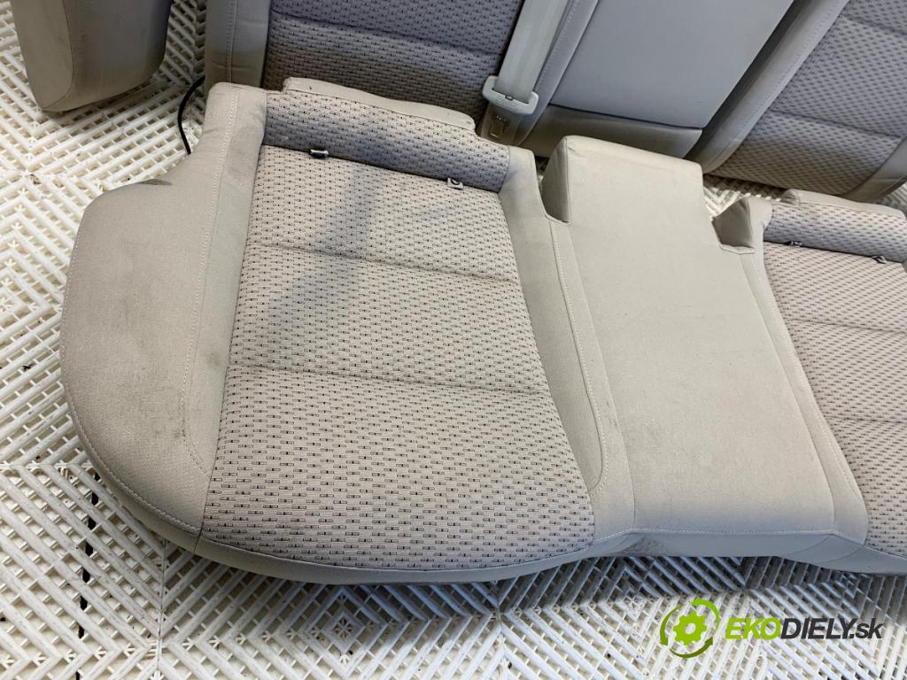 SKODA SUPERB II liftback 2013 103 kW 2.0 TDI 1968 Sedadlá, sedačky Sedadlo