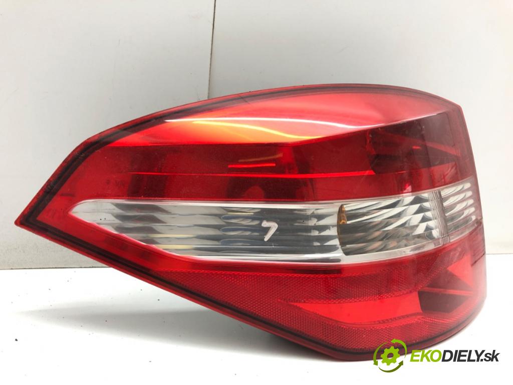 RENAULT LAGUNA III liftback 2008 96 kW 2.0 dCi (BT07, BT0J, BT14, BT1A, BT1S) 1995 světlo levý zadní část