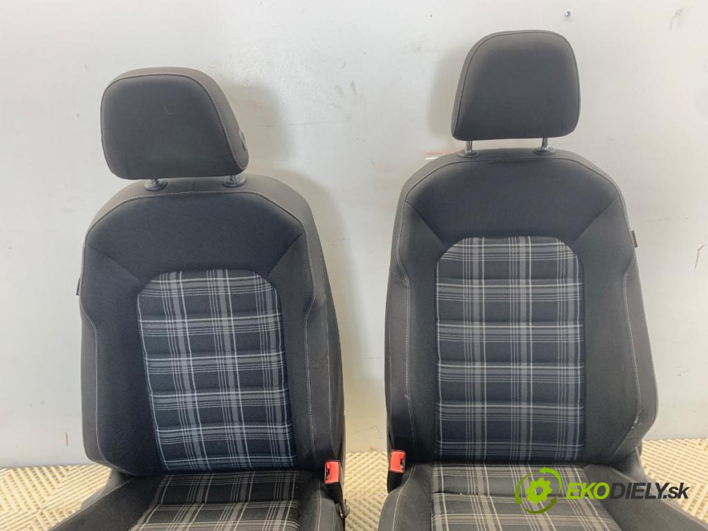 VW GOLF VII liftback 2015 135 kW 2.0 GTD 1968 sedadla sedačky sedadlo boční