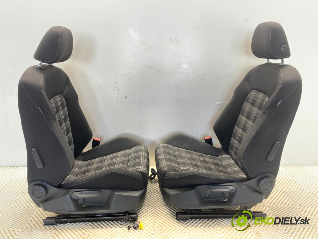 VW GOLF VII liftback 2015 135 kW 2.0 GTD 1968 sedadla sedačky sedadlo boční