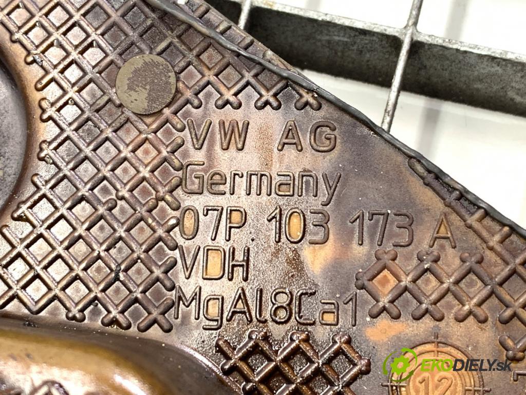 AUDI A8 D4 sedan 2012 368 kW 6.3 W12 quattro 6299 kryt 07P103173A