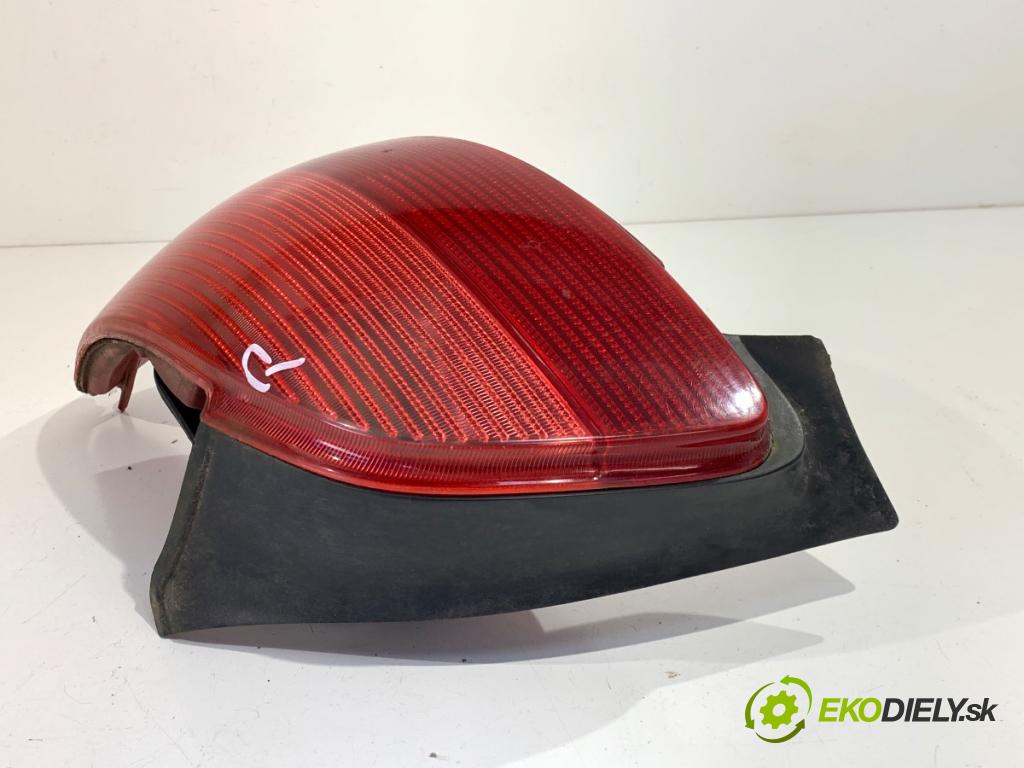 PEUGEOT 206 liftback 2003 44 kW 1.1 i 1124 světlo pravý zadní část