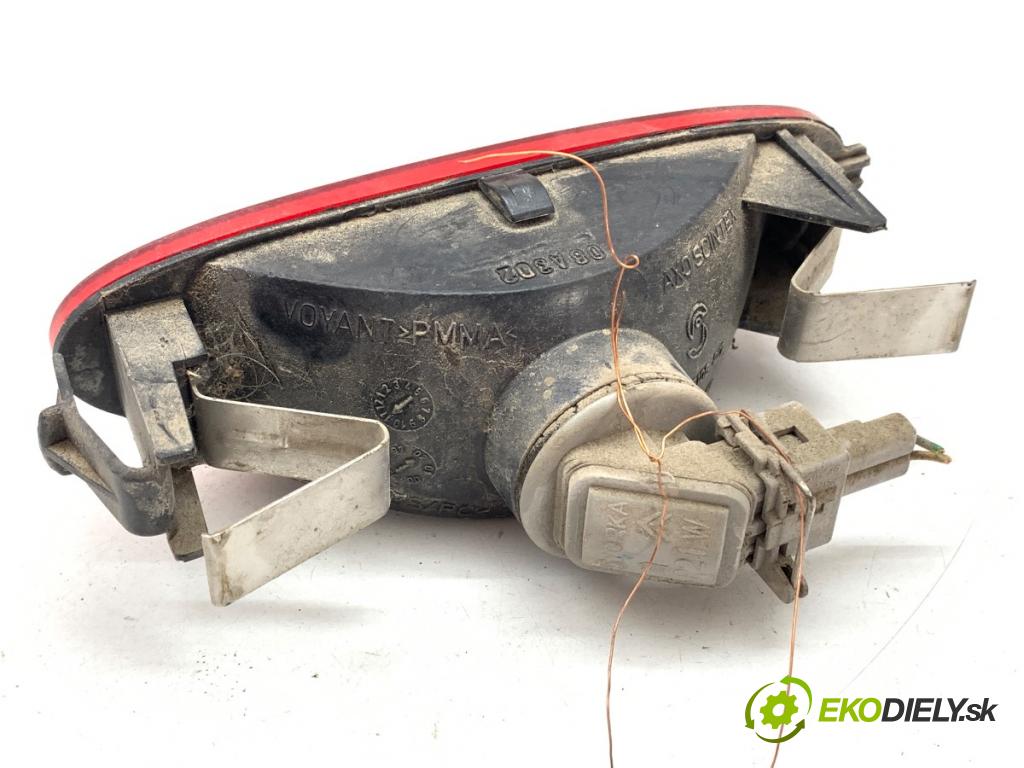 PEUGEOT 206 liftback 2003 44 kW 1.1 i 1124 Svetlo nárazníka zad