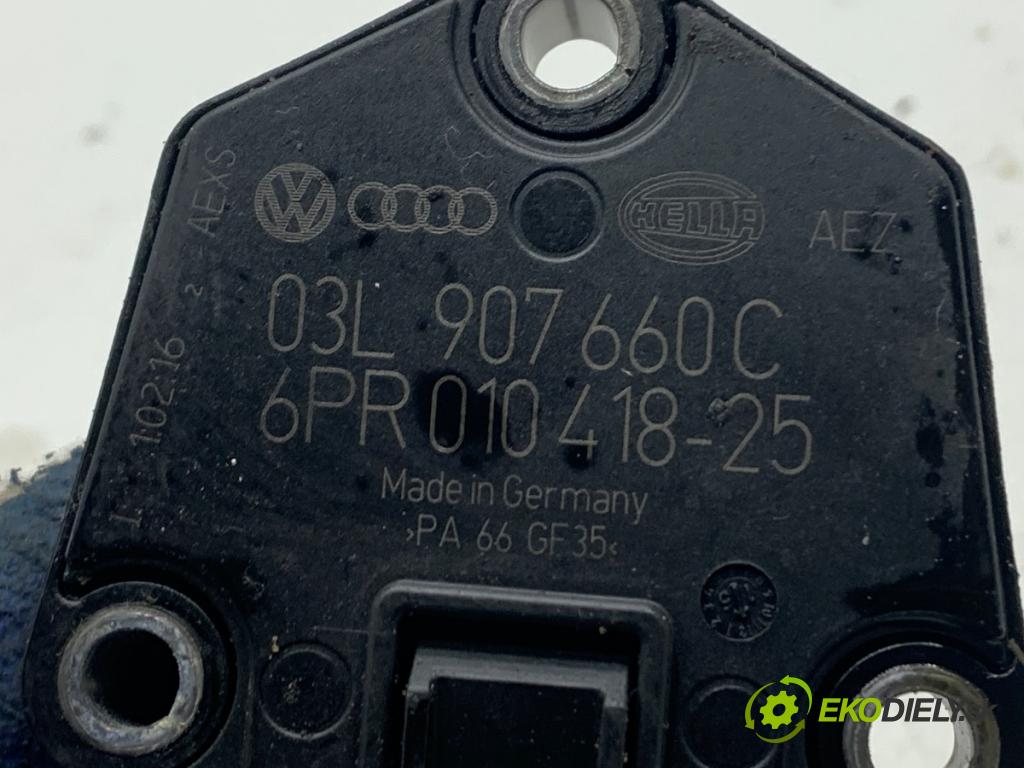 AUDI A8 D4 sedan 2012 368 kW 6.3 W12 quattro 6299 snímač senzor hladiny oleje 03L907660C