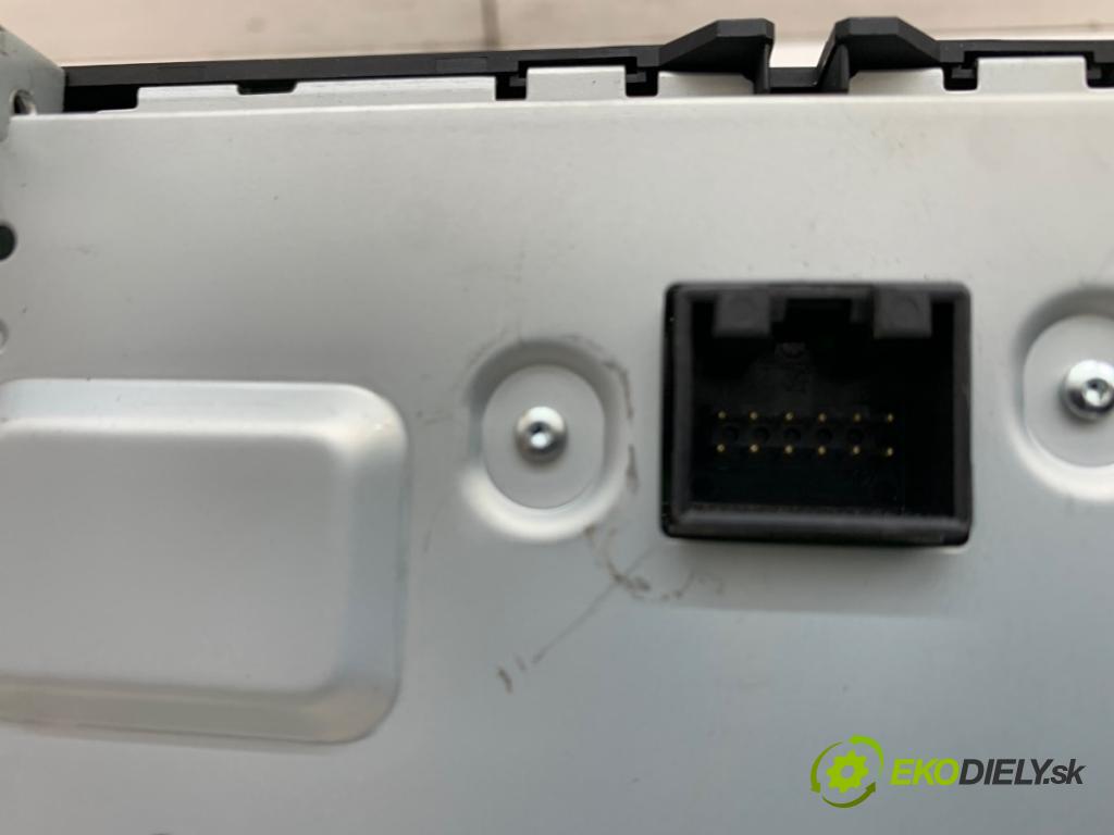 VW GOLF VII Kombi 2014 81 kW 1.6 TDI 1598 Dislpej 5G0919605 (Prístrojová doska)