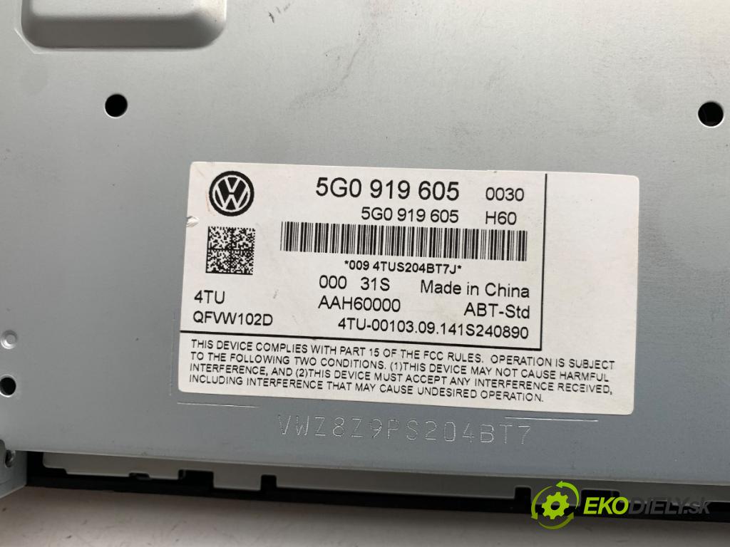 VW GOLF VII Kombi 2014 81 kW 1.6 TDI 1598 Dislpej 5G0919605 (Prístrojová doska)