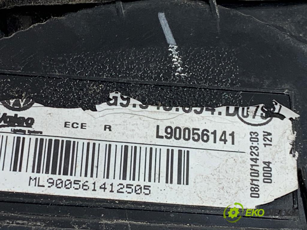 VW GOLF VII Kombi 2014 81 kW 1.6 TDI 1598 světlo pravý zadní část vnitřní 5G9945094D