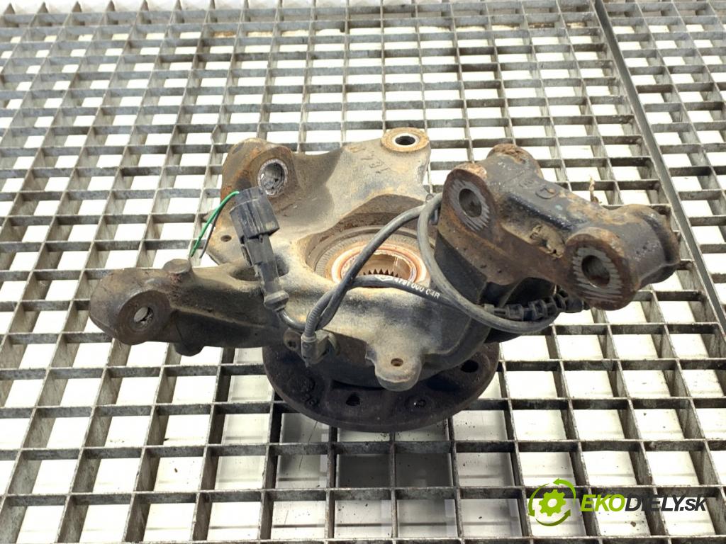 RENAULT MEGANE III liftback 2010 63 kW 1.5 dCi 1461 náboj pravy predný