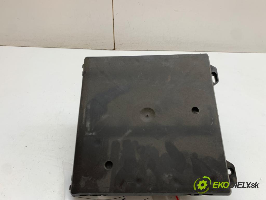 SKODA FABIA I liftback 2003 44 kW 1.4 1397 modul komfortu 6Q1937049C (Komfortní modul)