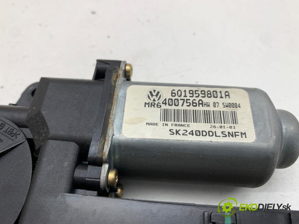 SKODA FABIA I liftback 2003 44 kW 1.4 1397 motor sťahovaní okna levý přední část 6Q1959801A