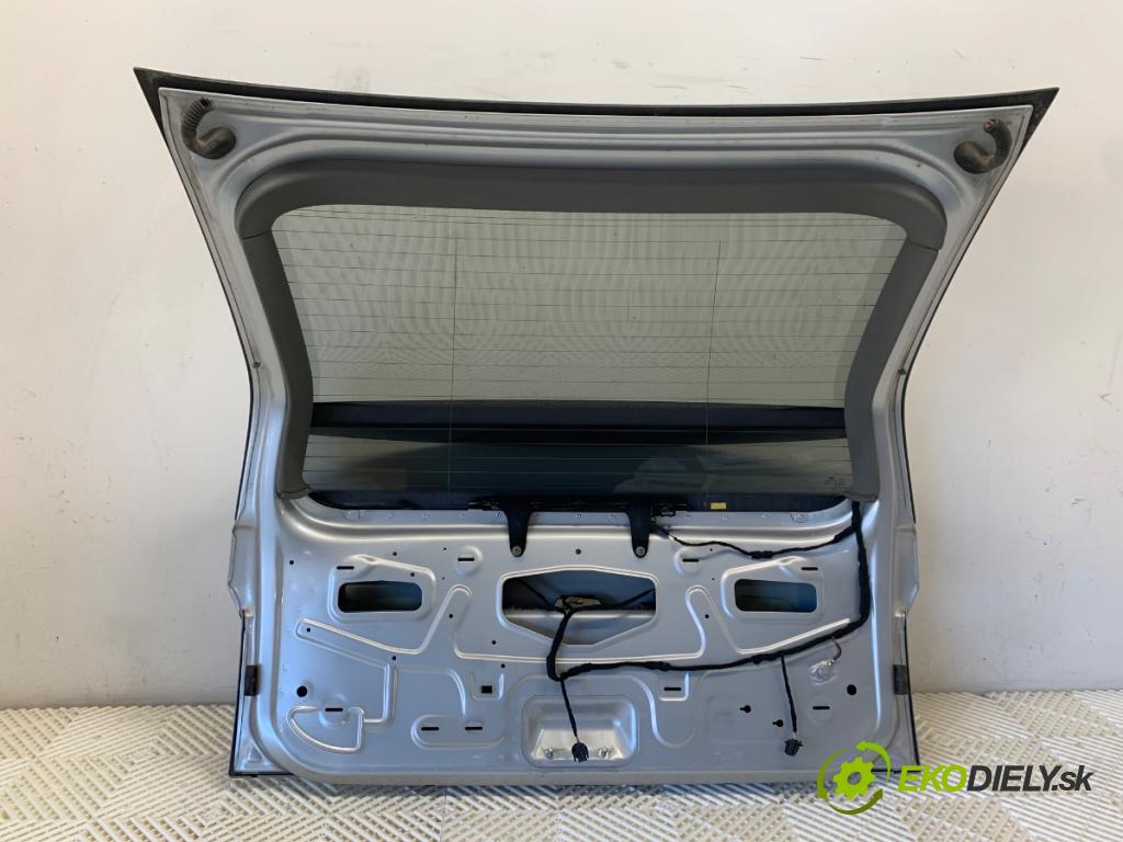 AUDI A2 liftback 2000 55 kW 1.4 TDI 1422 kapota zadní část