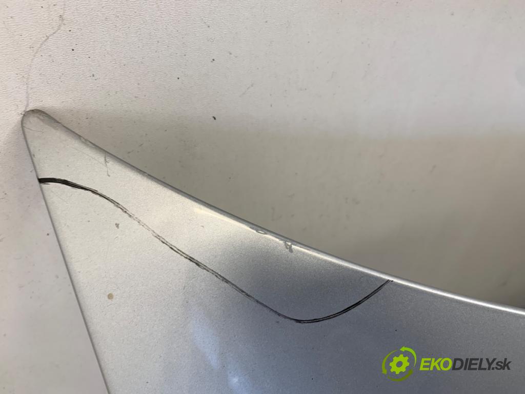 AUDI A2 liftback 2000 55 kW 1.4 TDI 1422 kapota (Kapota)
