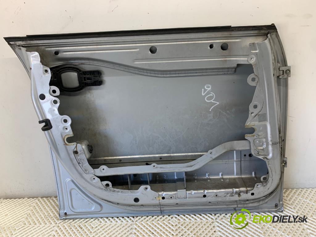 AUDI A2 liftback 2000 55 kW 1.4 TDI 1422 Dvere ľavy predný