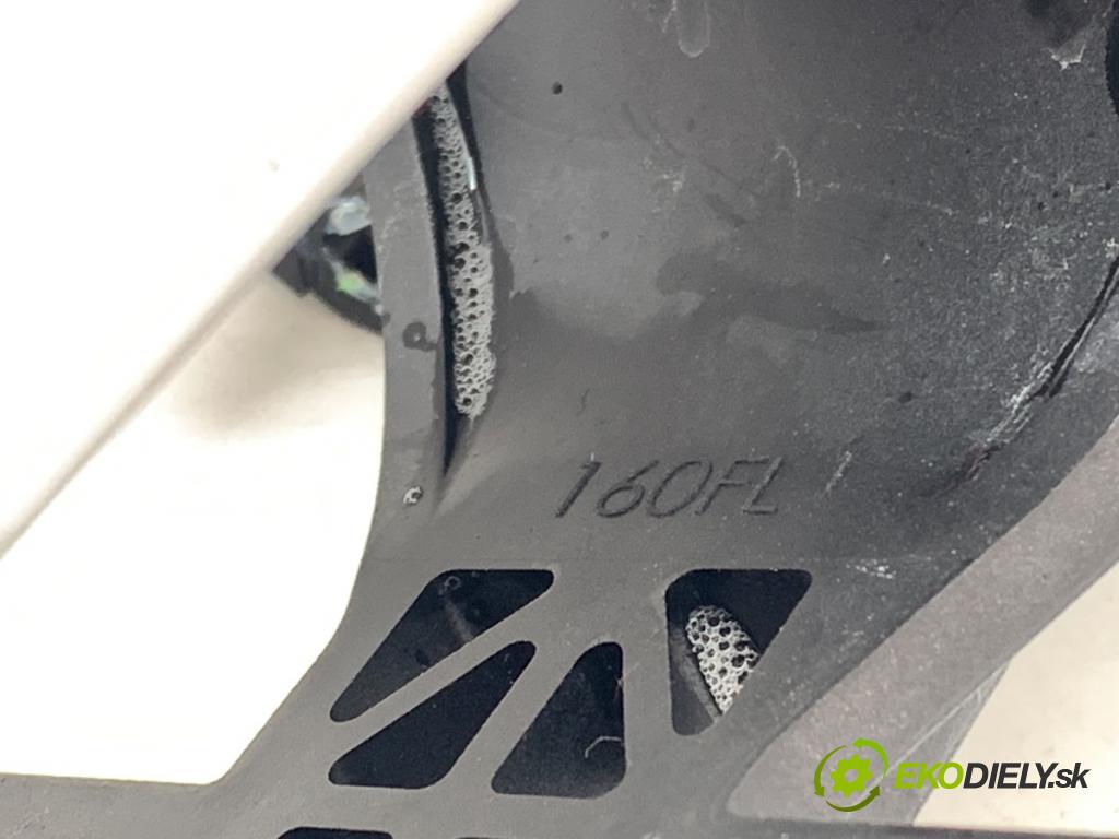 TOYOTA YARIS IV SUV 2022 68 kW 1.5 Hybrid (MXPJ10) 1490 klika vnejší pravý zadní část