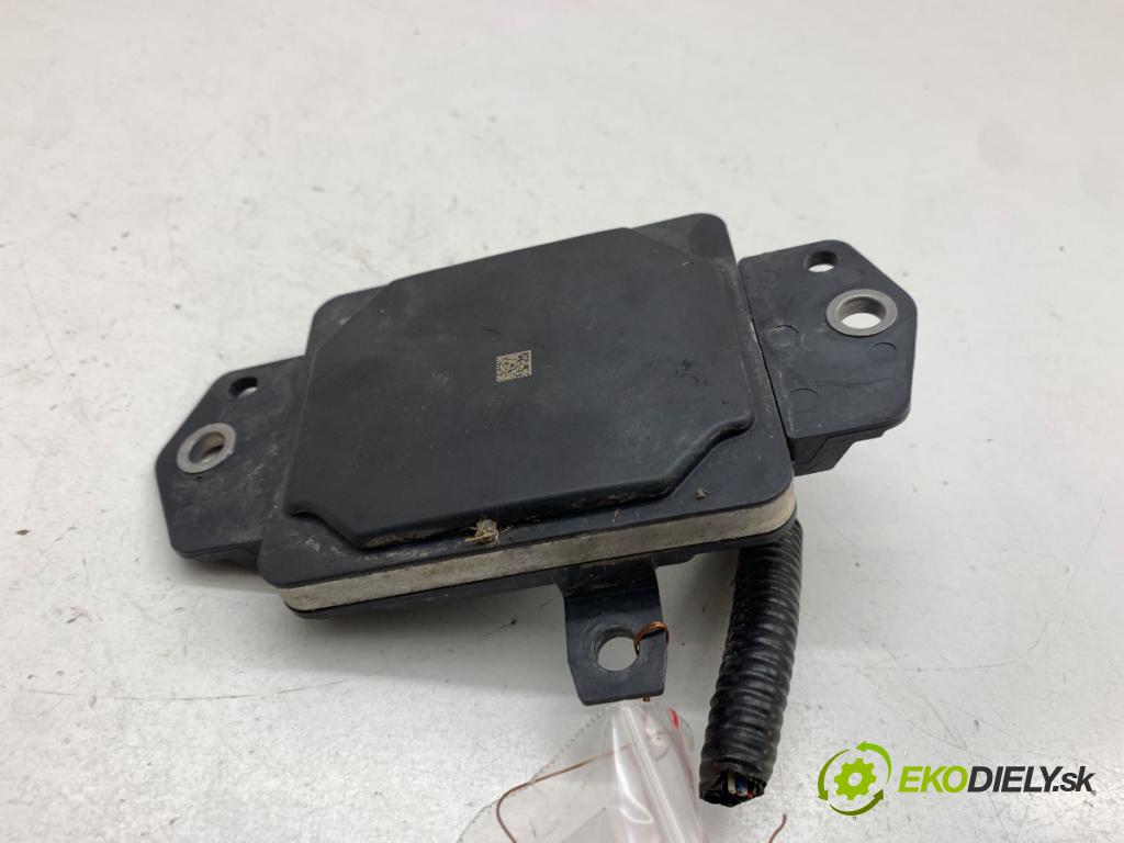 TOYOTA YARIS IV SUV 2022 68 kW 1.5 Hybrid (MXPJ10) 1490 modul RADAR: DISTRONIC 88210-0D010