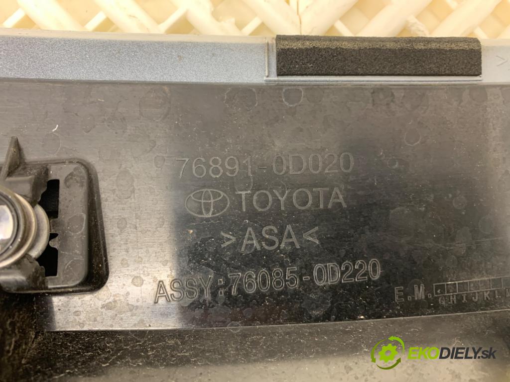 TOYOTA YARIS IV SUV 2022 68 kW 1.5 Hybrid (MXPJ10) 1490 Spoiler zadní část 76871-0D210