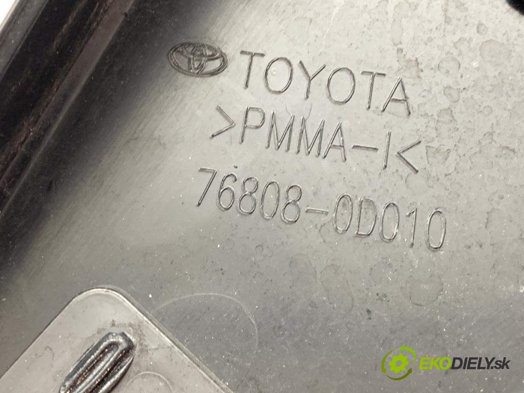 TOYOTA YARIS IV SUV 2022 68 kW 1.5 Hybrid (MXPJ10) 1490 clona lišta dveří zadní část levý 76808-0D010