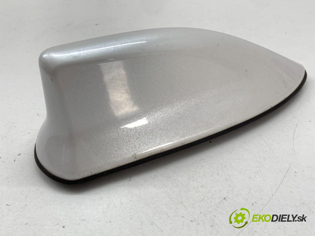 TOYOTA YARIS IV SUV 2022 68 kW 1.5 Hybrid (MXPJ10) 1490 ANTENA
