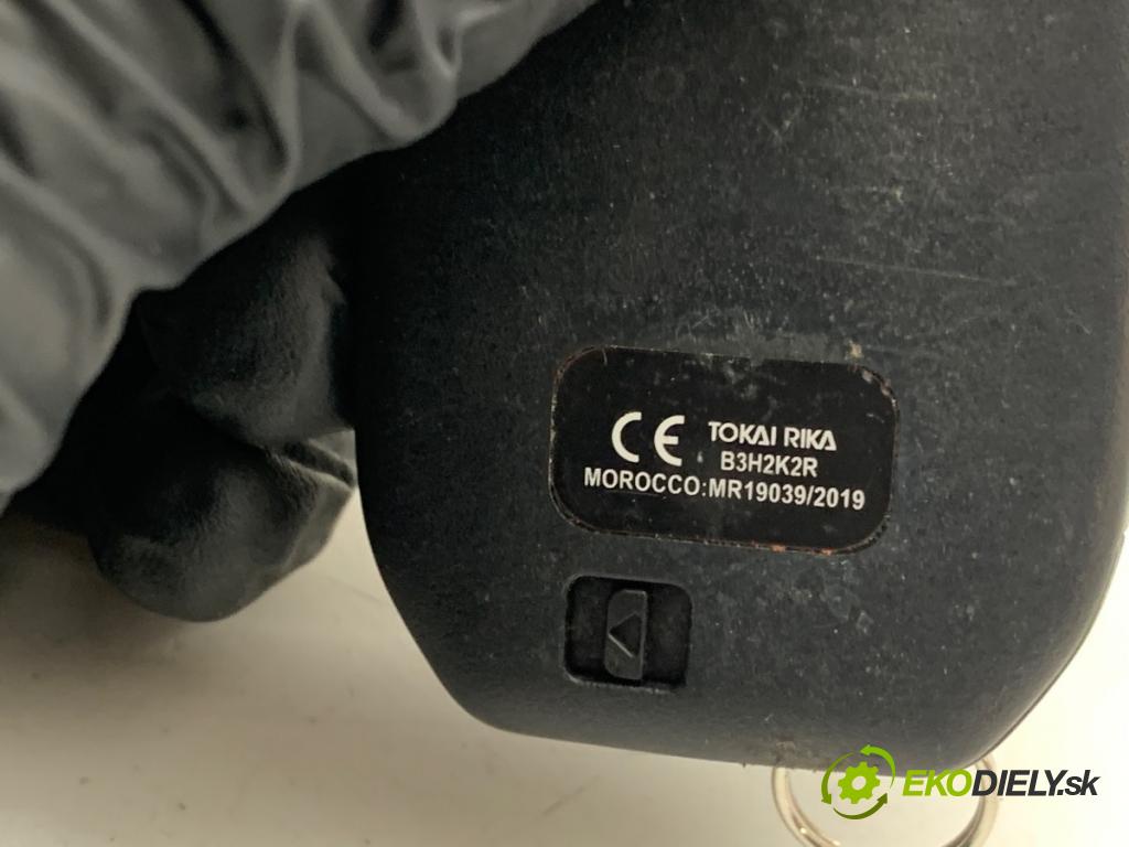 TOYOTA YARIS IV SUV 2022 68 kW 1.5 Hybrid (MXPJ10) 1490 klíč DÁLKOVÝ: B3H2K2R