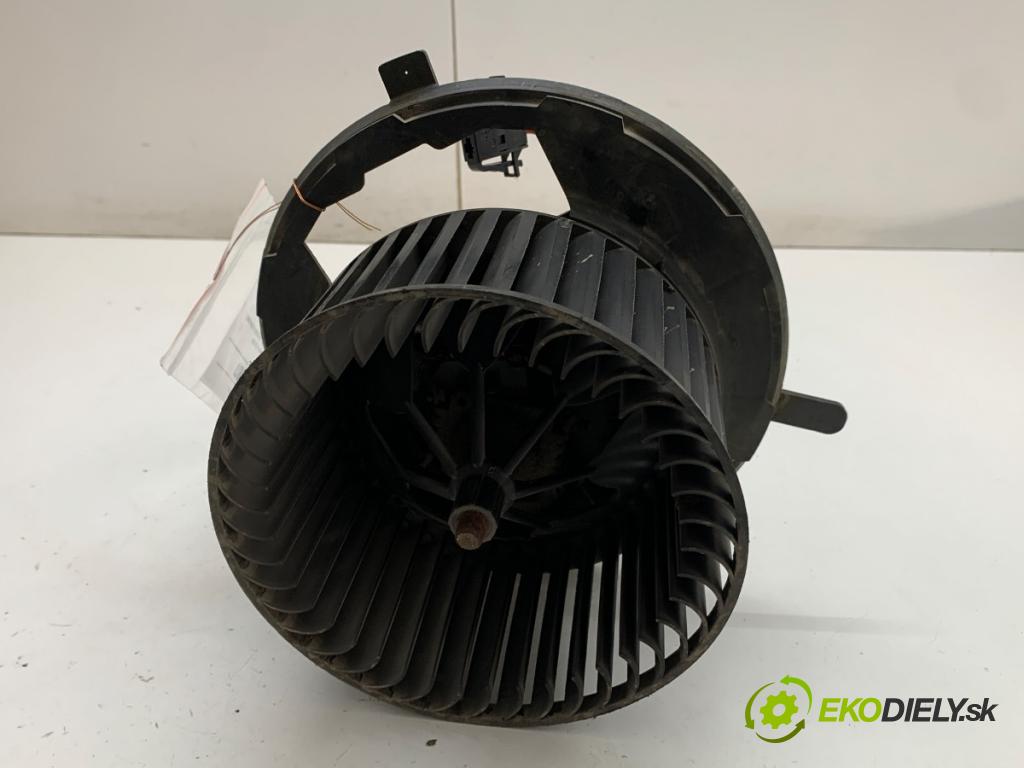 SKODA SUPERB II liftback 2013 103 kW 2.0 TDI 1968 ventilátor kúrenia 3C1820015T